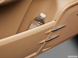  Cup holder prop (tertiary) photo
